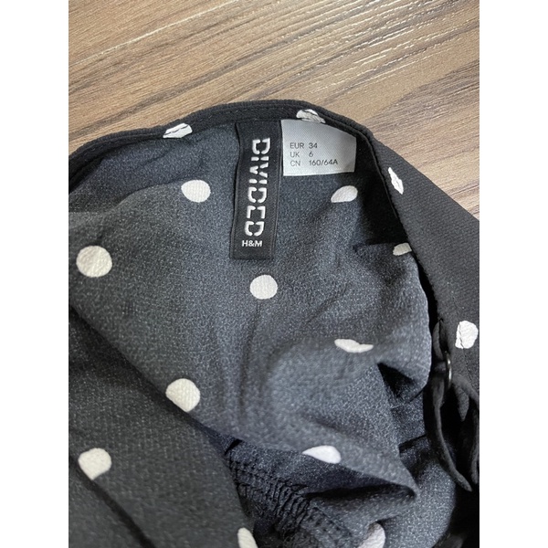 CÓ SẴN Jumsuit chấm bi HM