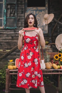 Đầm hoa dây đan chéo lưng