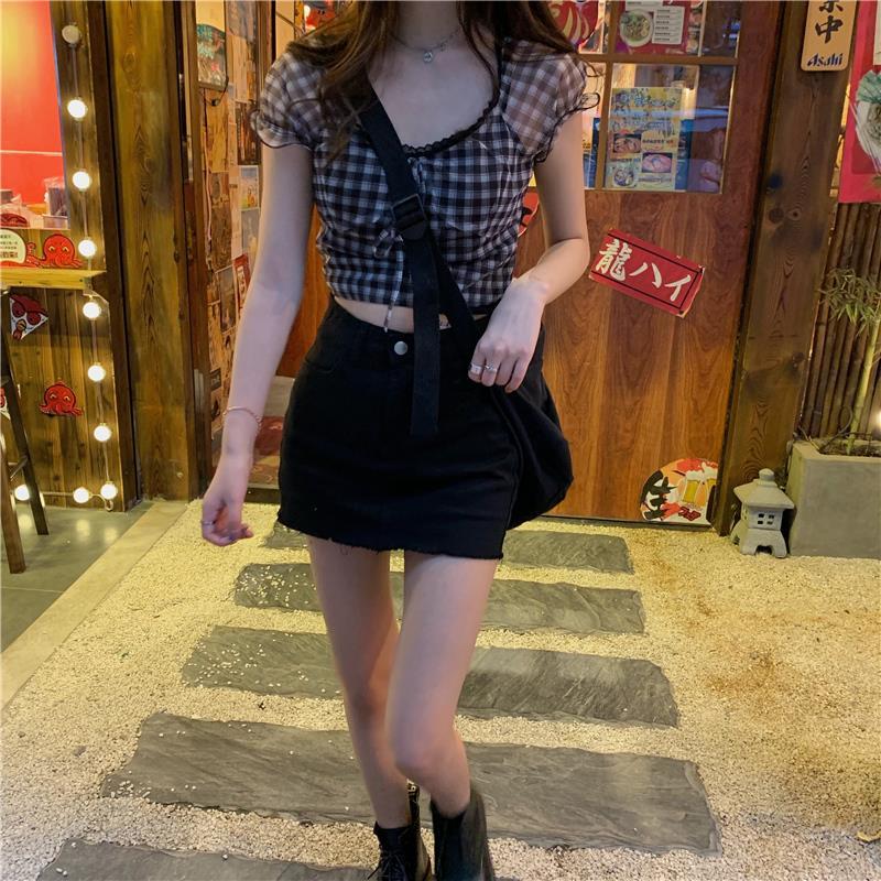 Áo croptop Tay Ngắn Kẻ Ca-Rô Đen Trắng Trẻ Trung Hợp Thời Trang | BigBuy360 - bigbuy360.vn