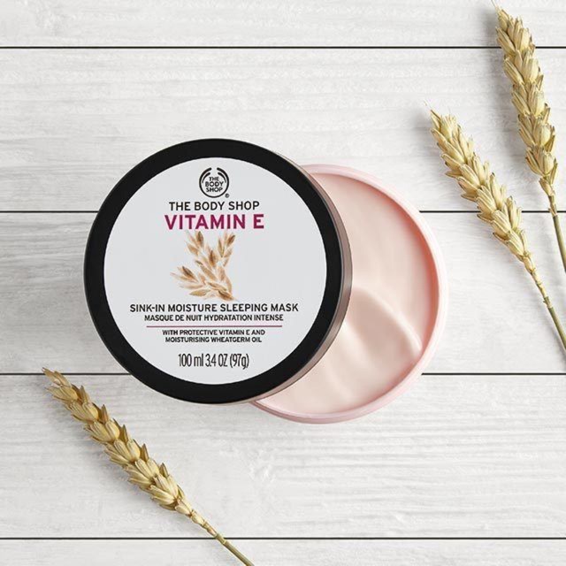 Mặt Nạ Ngủ The Body Shop Vitamin E Sink-In Moisture Sleeping Mask