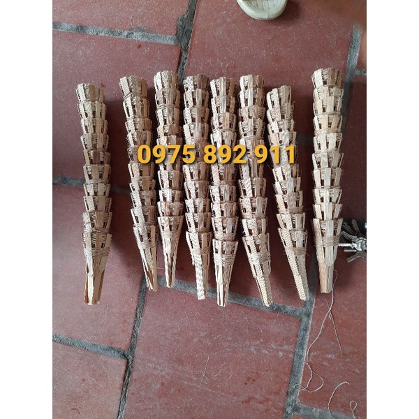 Hom lươn bằng tre
