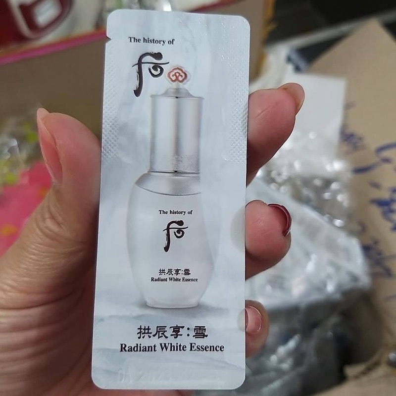 Tinh dầu trắng da giảm thâm sạm da Đông Y Whoo Whitening Essence 1ml combo 10gói 40k