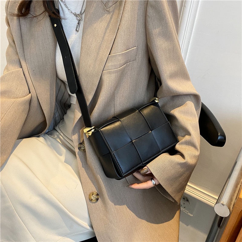 Túi Đeo Chéo Ngực Thiết Kế Dễ Thương Chất Lượng Cao Thời Trang Thu Đông Cho Nữ 2022