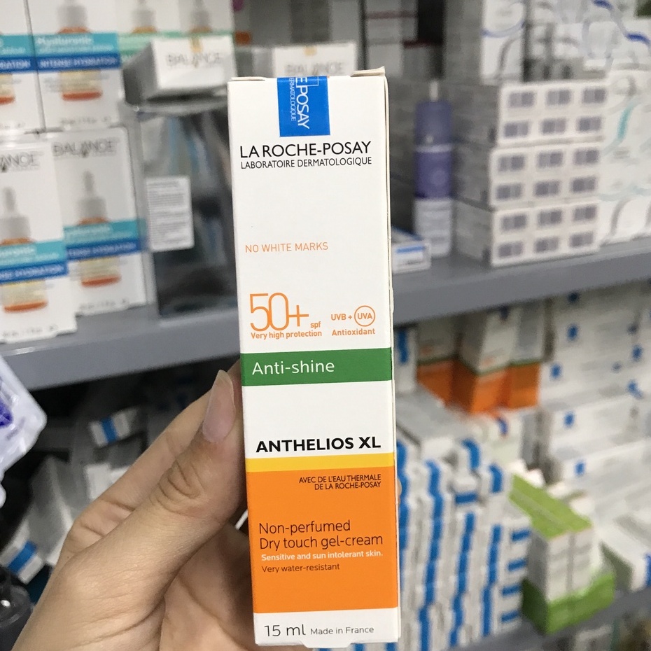 Kem Chống Nắng La Roche Posay Anthelios XL Dry Touch Gel-Cream SPF 50+ UVB, UVA không màu, kiểm soát dầu 15ml