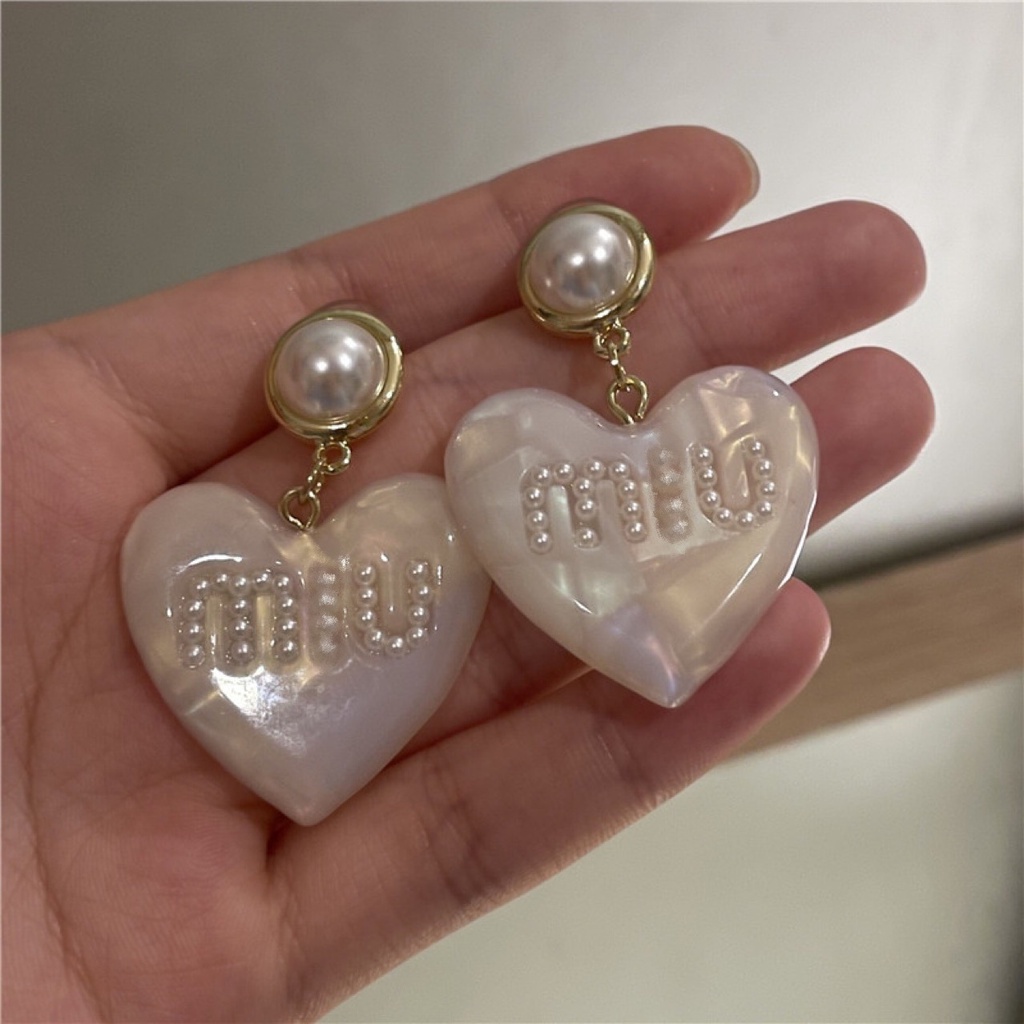 Khuyên Tai Nhựa Acrylic Nhẹ In Chữ Love Da Báo Đính Ngọc Trai Phong Cách Pháp Sang Trọng Kiểu Mới