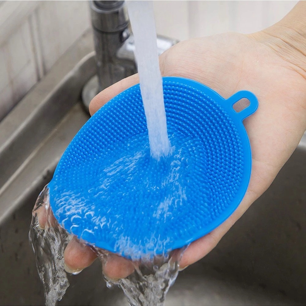 Bàn chải rửa bát đĩa bằng silicone tiện dụng tại nhà