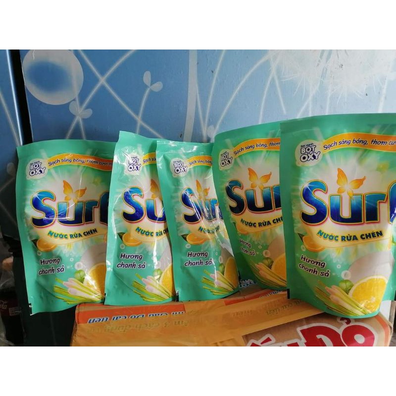 Nước rửa chén surf hương chanh sả dịu nhẹ 200g