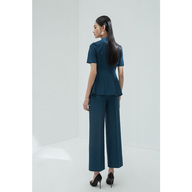 Áo vest CT dáng ôm một cúc LEIKA