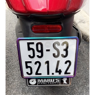Đế biển số Vespa