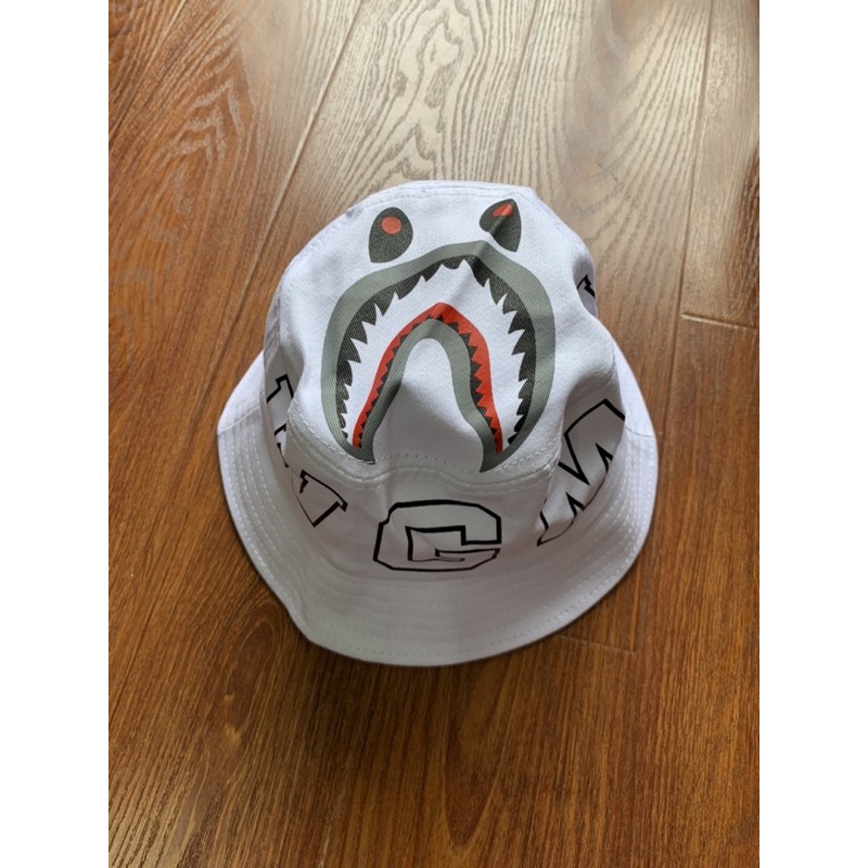 Nón bucket, tai bèo bape cá mập hàng cao cấp.