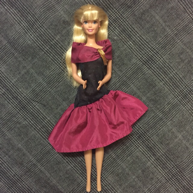 Búp bê barbie chính hãng