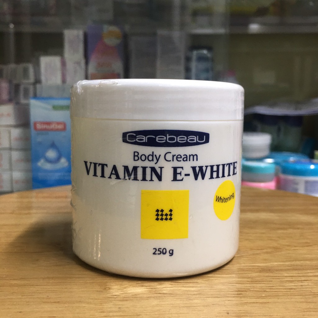 Kem Dưỡng Ẩm Vitamin E White Carebeau - Hộp 250g