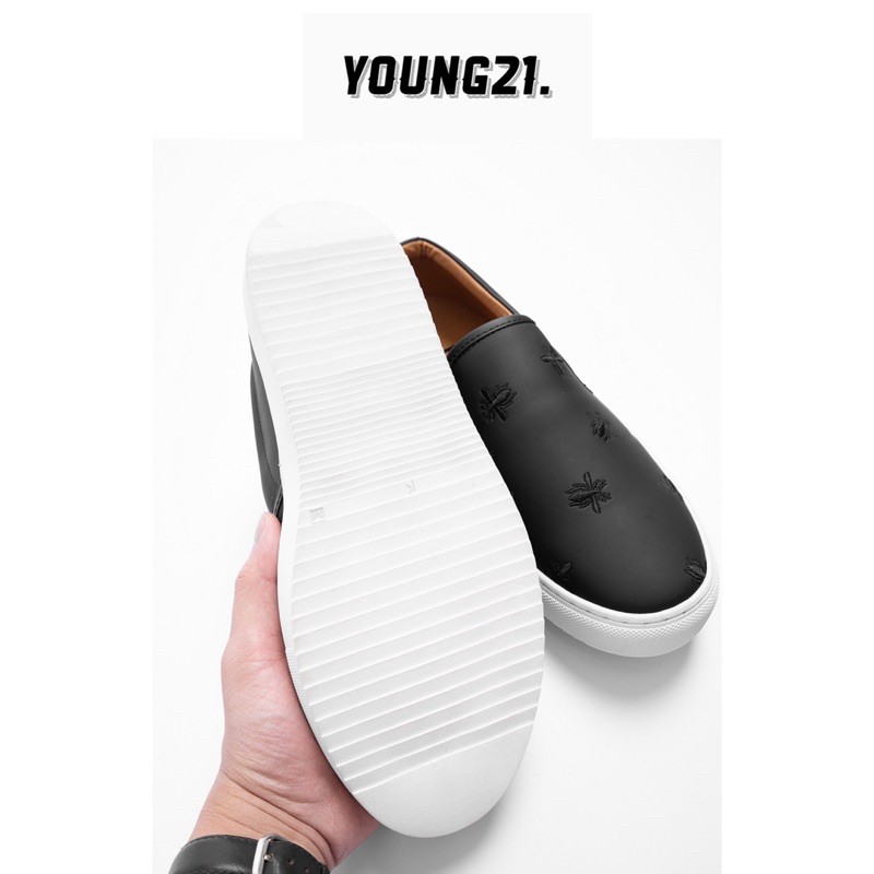 Giày lười nam 2022 hoạ tiết ong đen đế cao su YOUNG21