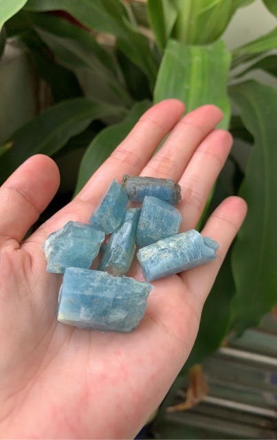 Đá aquamarine Thanh Hoá thiên nhiên (lẻ từng viên) | BigBuy360 - bigbuy360.vn