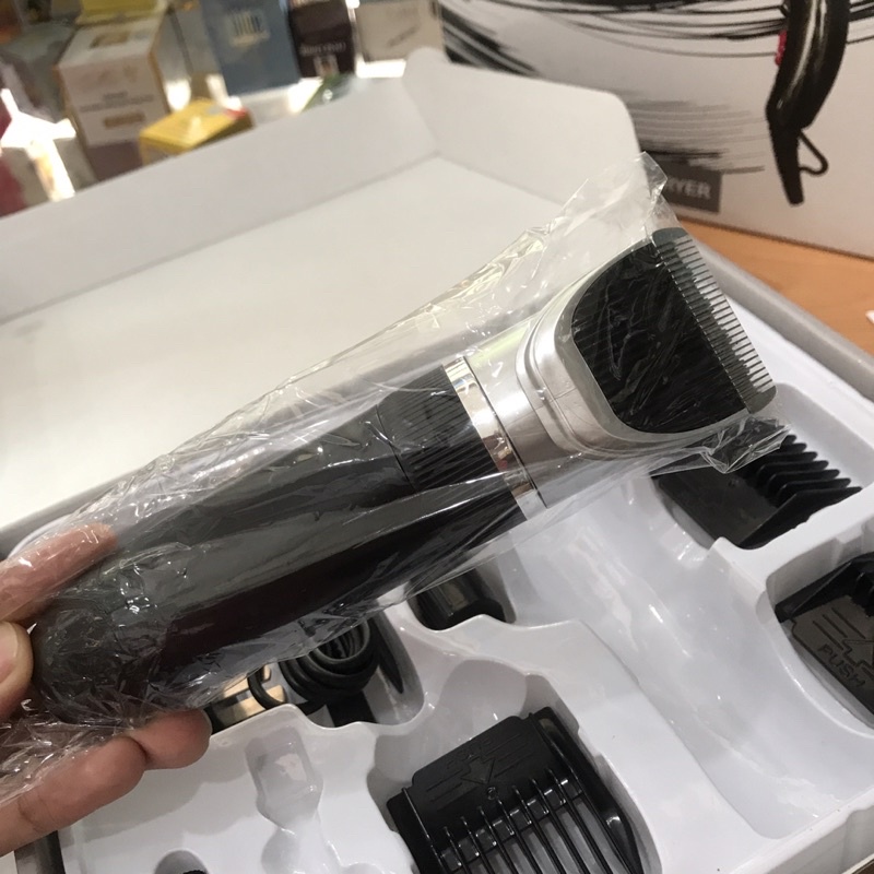 Tông Đơ Cắt Tóc-2 Pin Sạc-Đầy Đủ Phụ Kiện Đi kèm