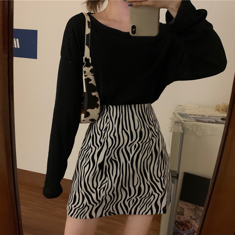 Váy Chữ A Lưng Cao Họa Tiết Ngựa Vằn