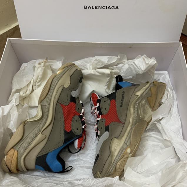 15/5 𝐒𝐀𝐋𝐄 salle 9.9 Giầy balenciaga xanh đỏ bẩn 1:1 ( full box + free ship ) Xịn Nhất : . ! new ⁹ * : < |