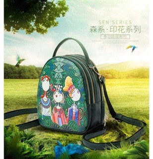 Balo cô gái rừng xanh