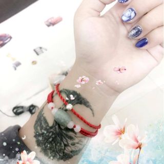 Vòng chỉ đỏ bi bạc