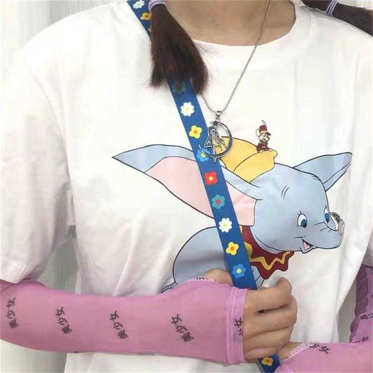 [Giao Hàng Miễn Phí] Dây Chuyền Mặt Hình Cô Gái Nhảy Hip-Hop Cá Tính 22128