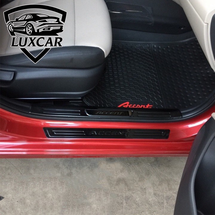 Ốp bậc cửa xe HYUNDAI ACCENT 2018-2021 - Chất liệu INOX, TITAN cao cấp LUXCAR