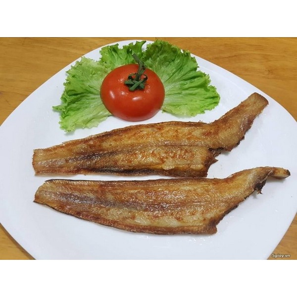 Khô cá lưỡi trâu Cà Mau , loại trung thịt ngon nhiều dinh dưỡng , hương vị đậm đà chế biến được nhiều món Thiên Tú