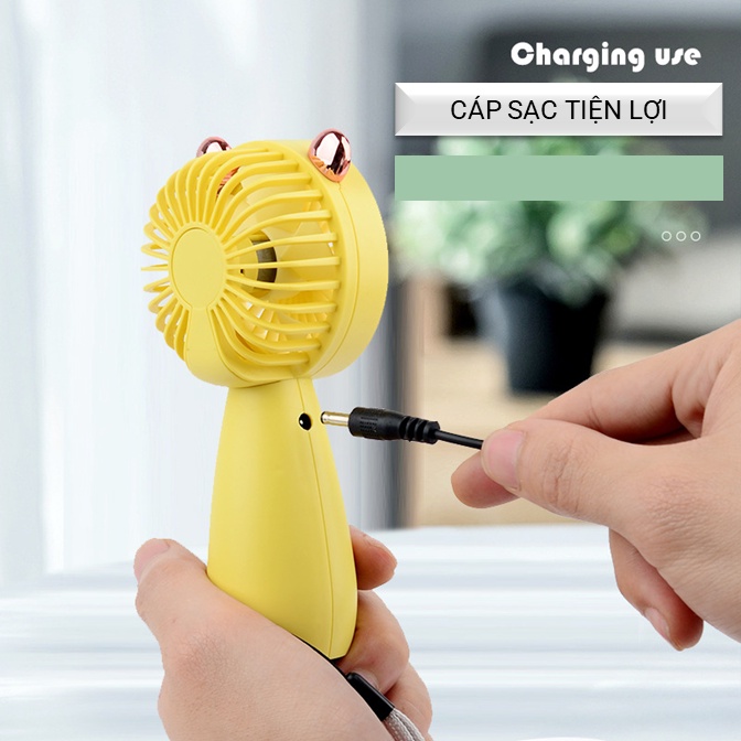 Quạt cầm tay mini tích điện kèm giá đỡ điện thoại tiện dụng