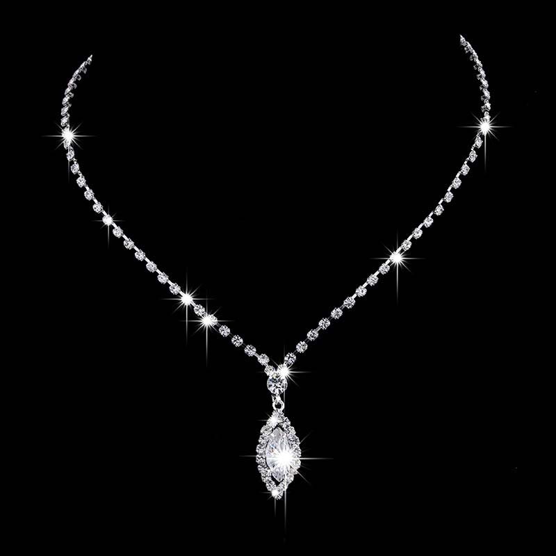 vòng cổ Và Đôi Khuyên Tai Đính Đá Thiết Kế Duyên Dáng