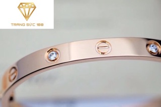 VÒNG TAY TITAN KHÓA BẤM