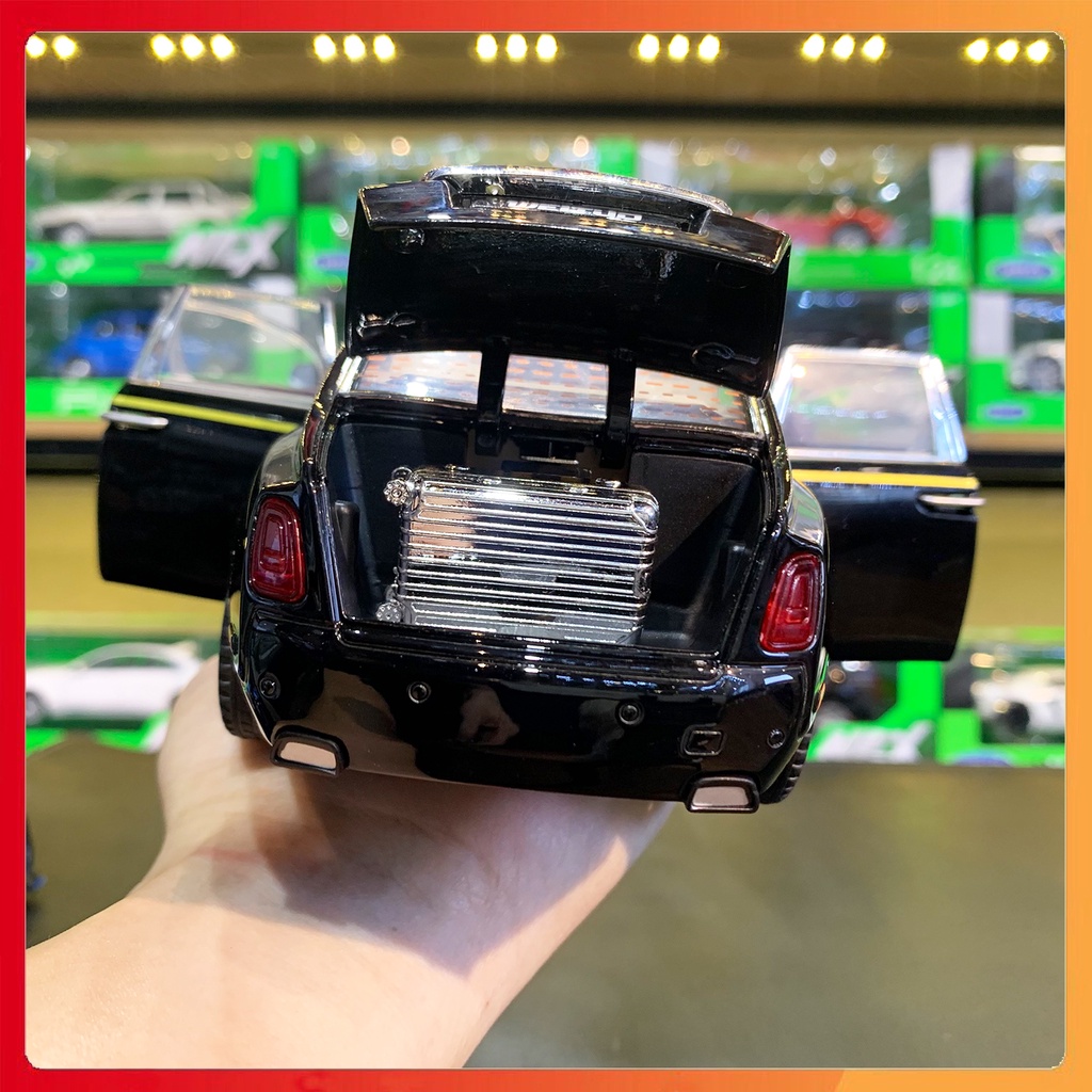 Xe mô hình Rolls Royce Phantom VIII tỉ lệ 1:20 hãng WEITUO màu đen