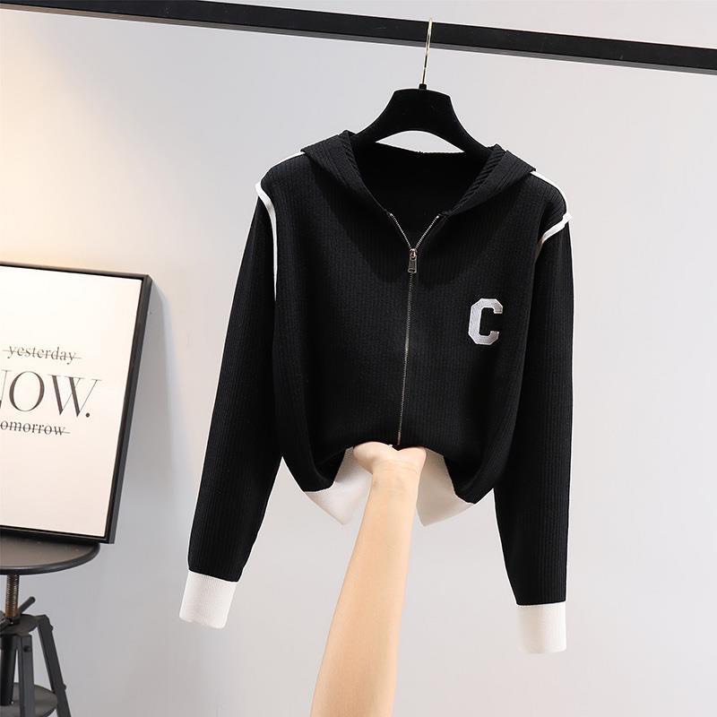 Áo Khoác Len Có Mũ, Thêu Chữ C Ở Ngực Trái Smide Clothing