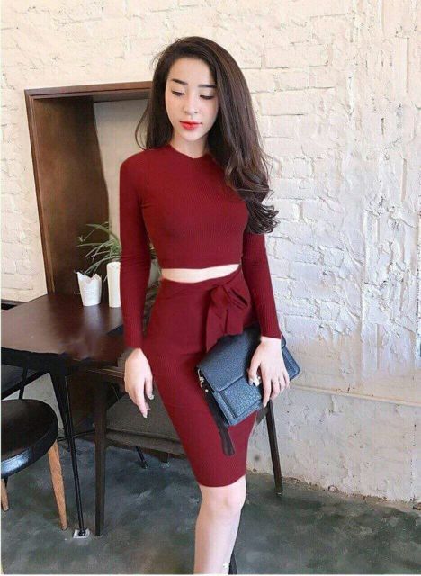 LH05 - Set Áo Croptop Tay Dài Và Chân Váy Bút Chì | BigBuy360 - bigbuy360.vn