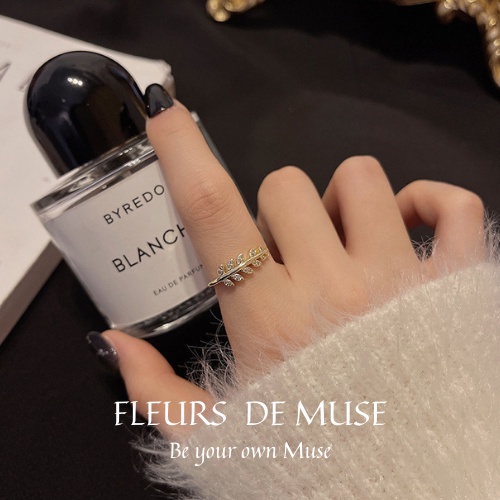 Nhẫn đính đá hình lá nguyệt quế siêu xinh Fleurs de Muse