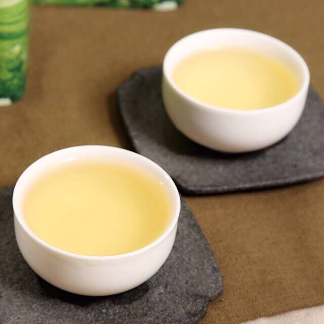 Trà hoa lài hộp thiếc 250gr