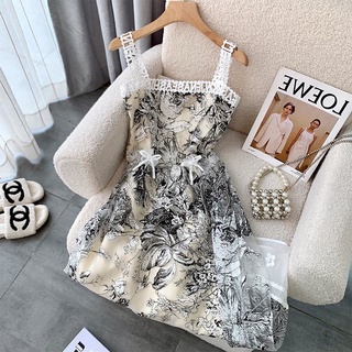 Retro ink painting suspender dress 2022 new female summer French chic waist style high-end feeling skirt