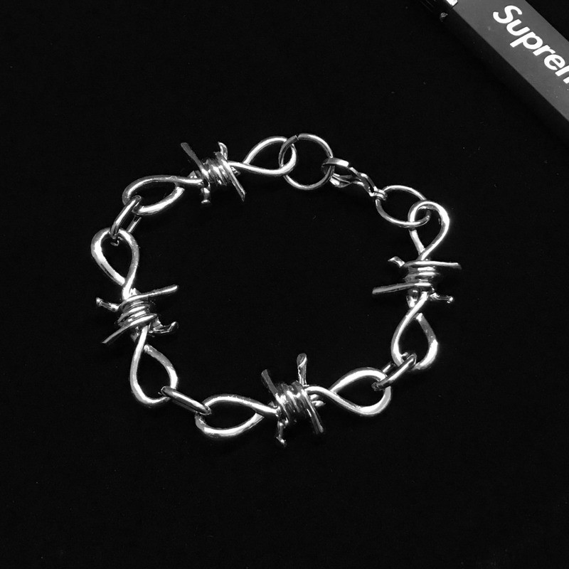 Vòng tay kẽm gai không phai màu phong cách harajuku cho nam và nữ 235053