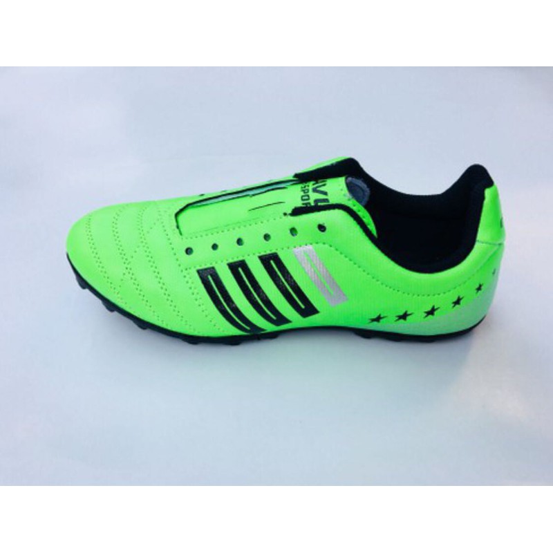 giày đá banh ,đá bóng