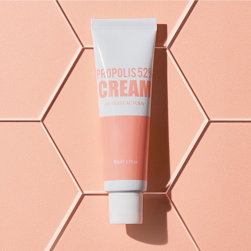 Kem dưỡng ẩm Derma Factory Propolis 52% Cream 50g