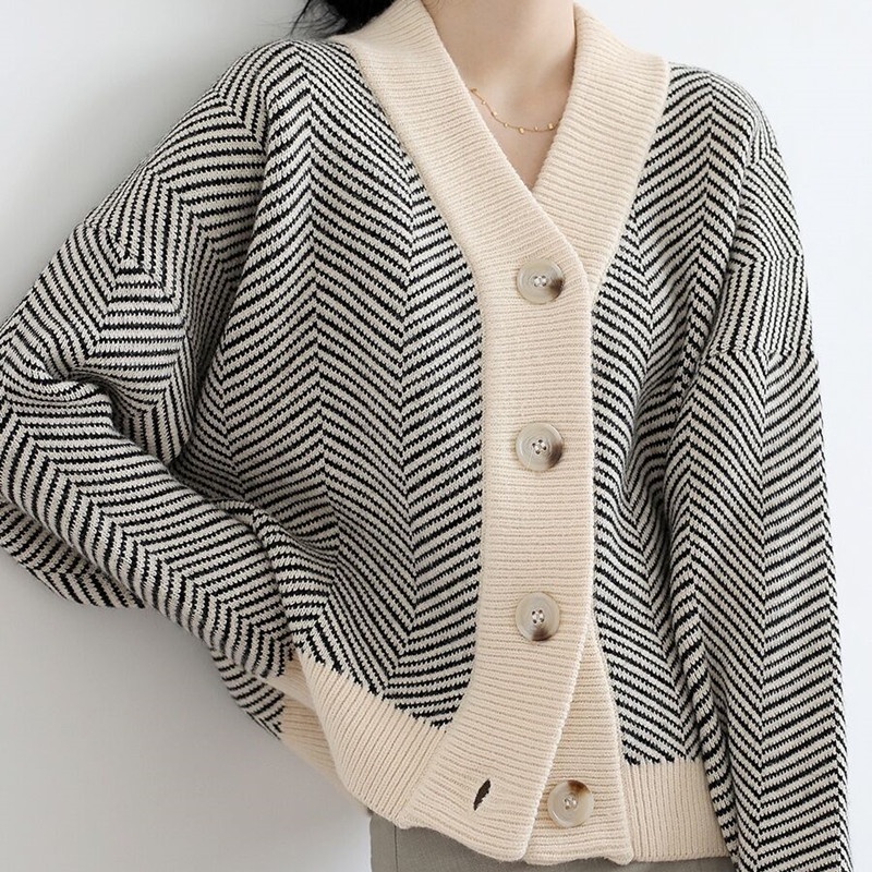 Áo khoác cardigan tay dài kẻ sọc