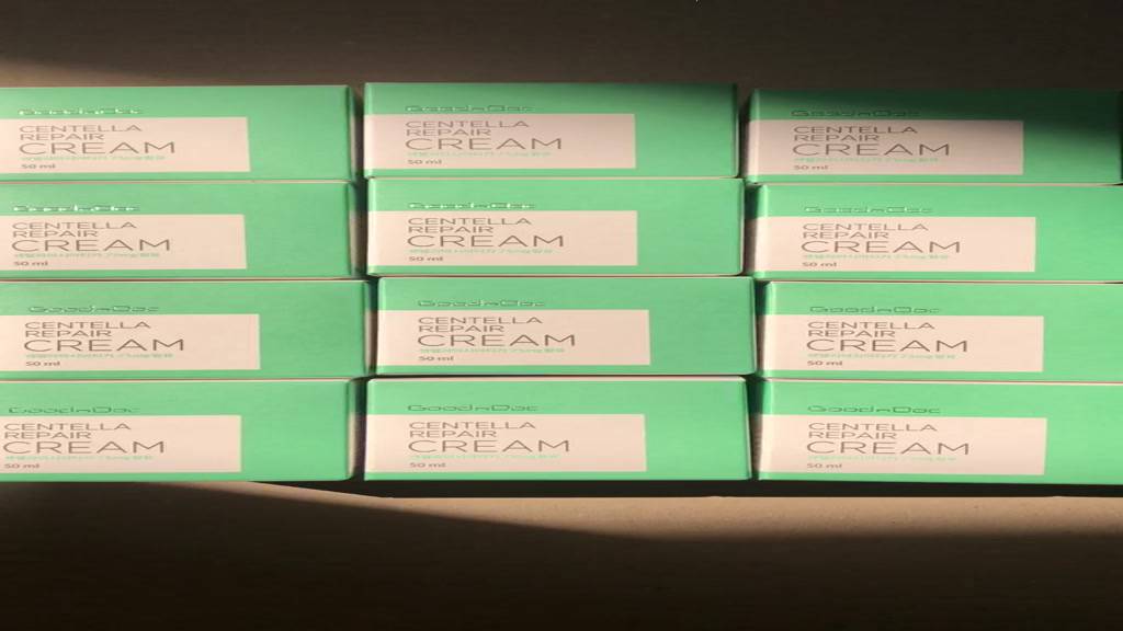 {CHÍNH HÃNG} Kem rau má GOODNDOC dưỡng ẩm, phục hồi da 50ml | BigBuy360 - bigbuy360.vn