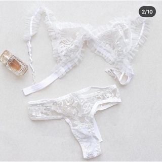Áo bra viền ren trắng