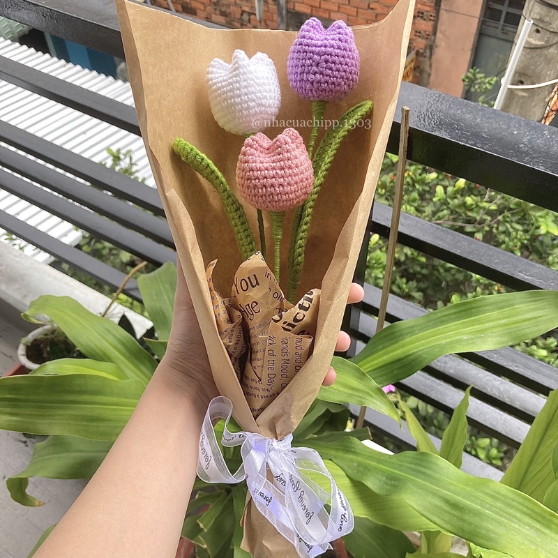 Hoa Tulip bằng len nhiều màu sắc dễ thương độc đáo