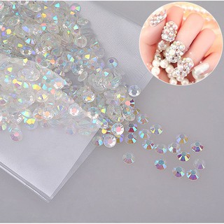 Đá tiệp màu trắng trong suốt đính móng