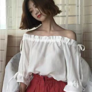 Áo trễ vai ulzzang
