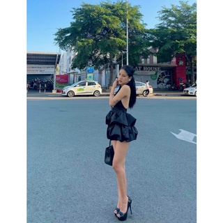 đầm xòe cổ yếm tùng bí