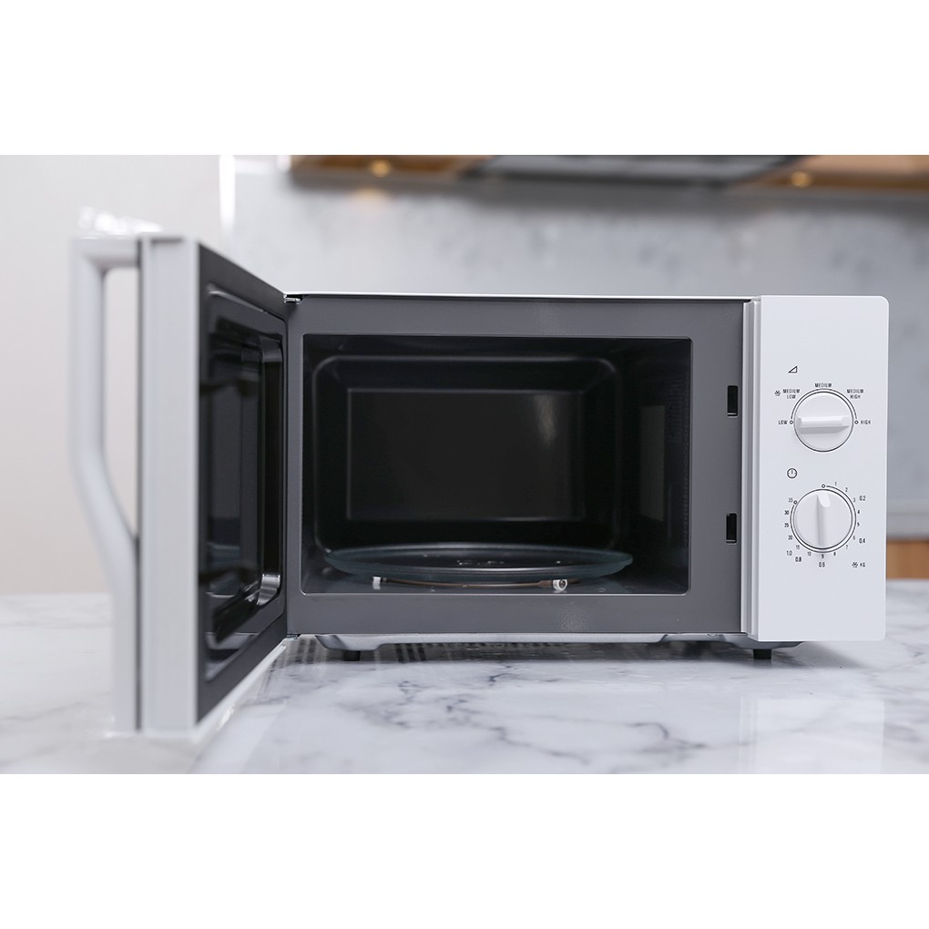 Lò vi sóng Electrolux EMM2322MW 23 lít nấu, hâm nóng, rã đông