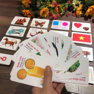 Bộ thẻ học thông minh dành cho bé