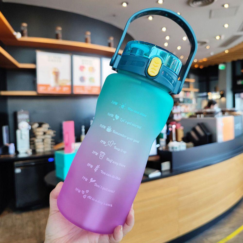 PISTA Bình Nước Dung Tích 2000ml Có Ống Hút Tiện Lợi
