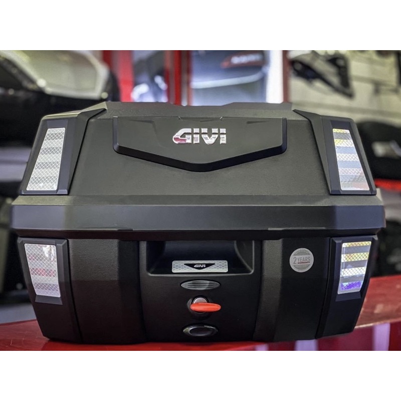 Thùng Givi B42N-ADV Thùng Sau Givi Thùng Xe Máy Winner X, Exciter 150, 135, Wave, Sirius Moto... Có Tựa Lưng, Chống Sốc