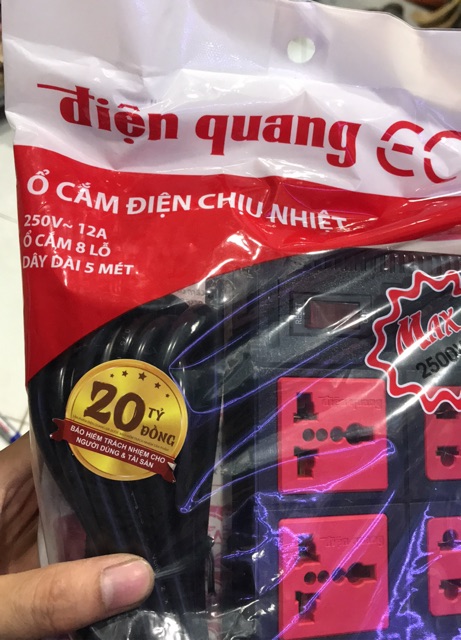 Ổ cắm Điện Quang 8 lỗ, 1c Tắc